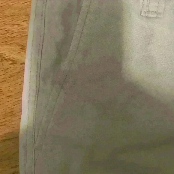 **Men’s Old Navy Light Khaki Shorts Size 28 - Picture 4 of 8